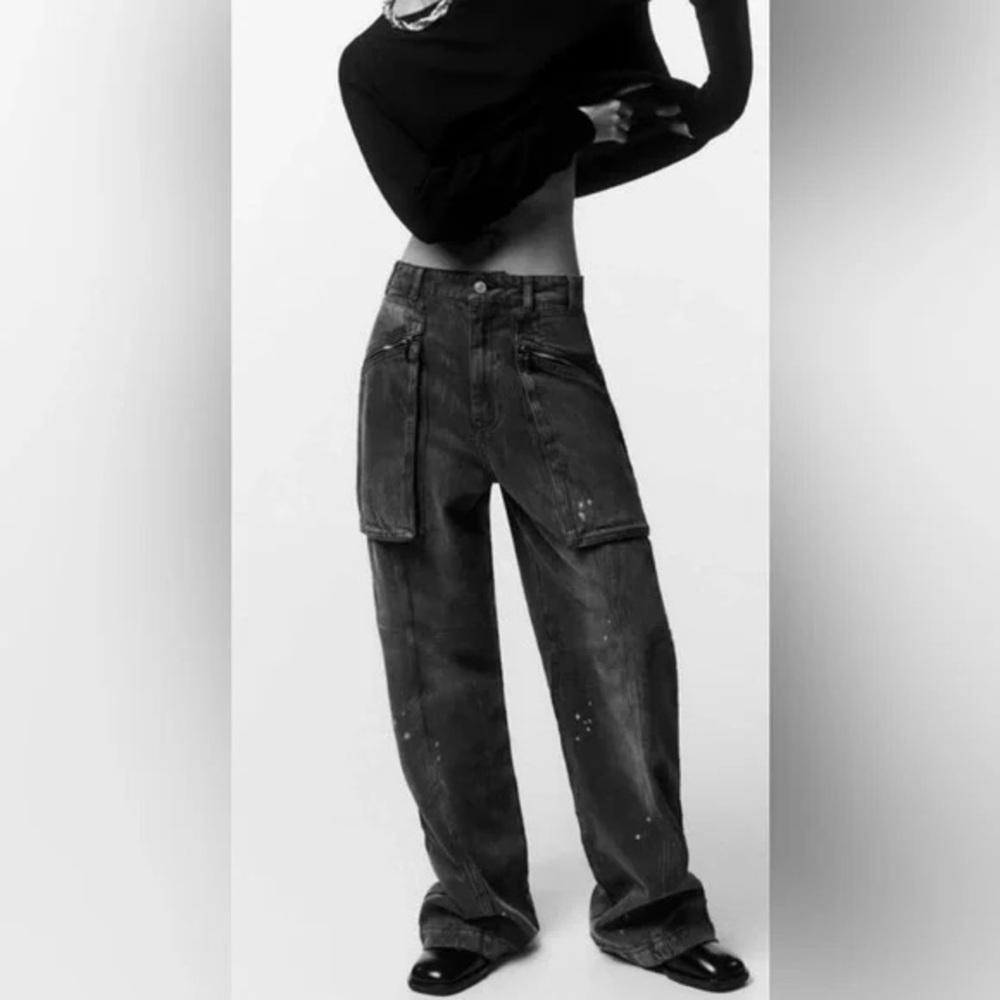 Zara mid rise loose fit wide leg black jeans size 6